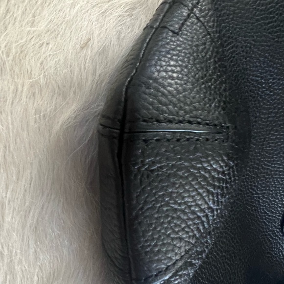 Leather Hobo Tote in amazing condition. - Picture 11 of 16